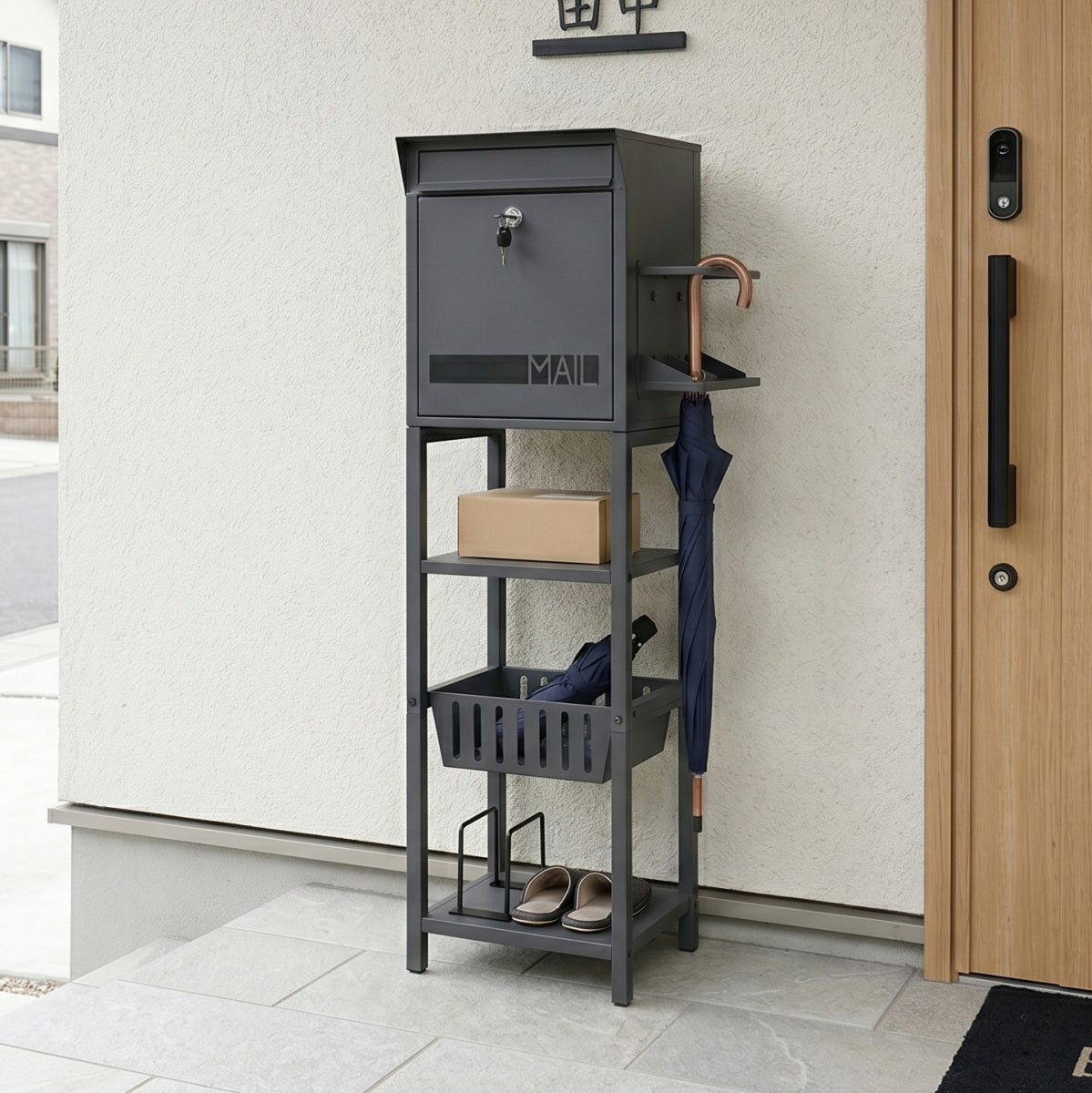 置き型 スタンドポスト かご付きポスト鍵付き 玄関前 収納 北欧 一戸建て用 メールボックス A4対応 新聞受け 高級 (N508P503876B)